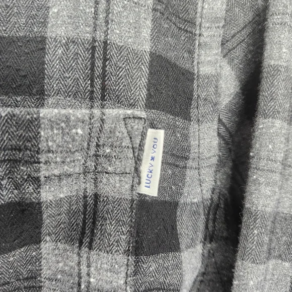 LUCKY BRAND Gray & Black Flannel - Large - Picture 4 of 5